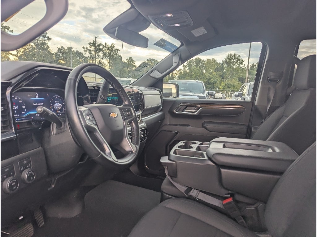 2024 Chevrolet Silverado 1500 LT (2FL)