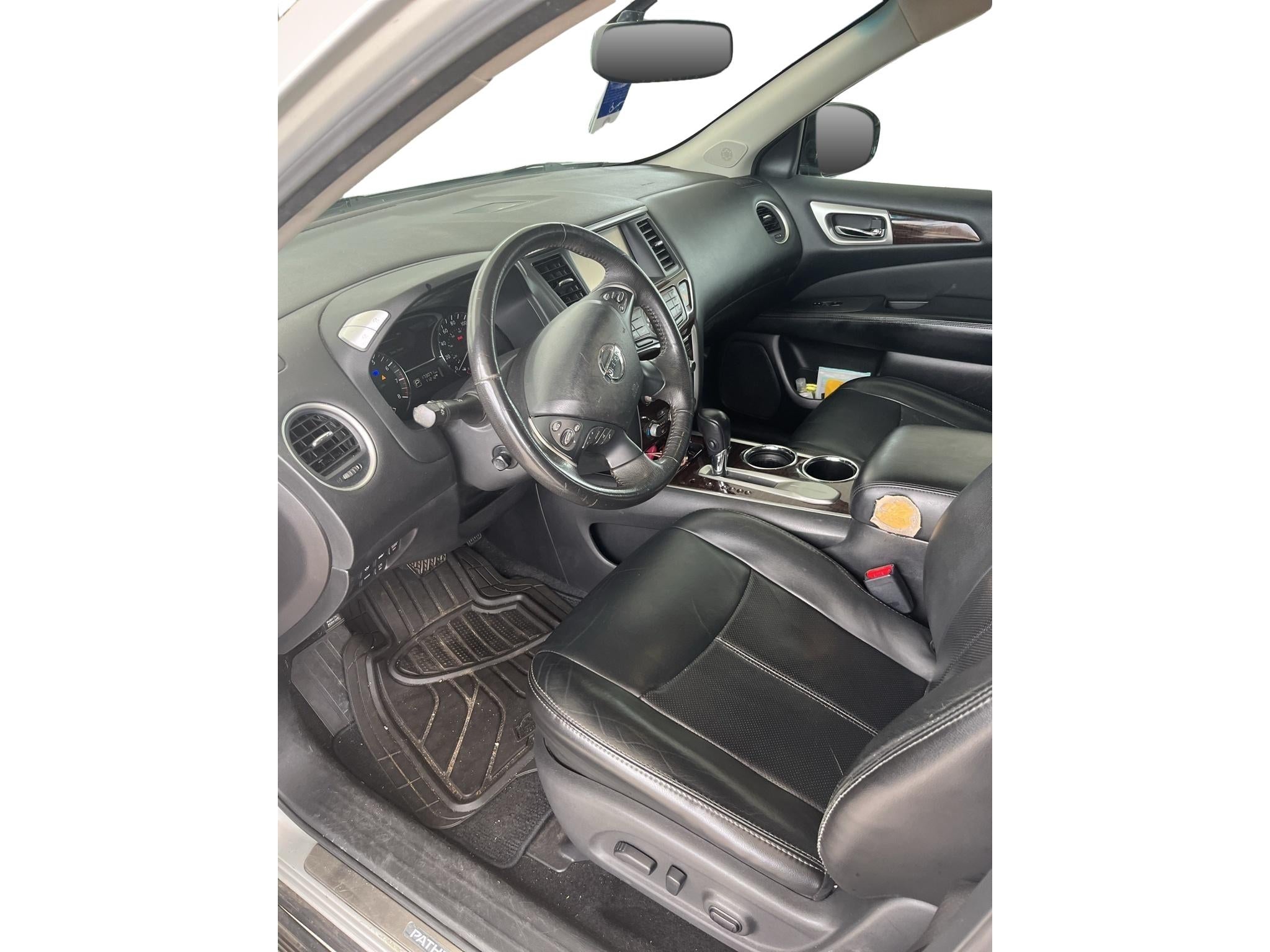 2014 Nissan Pathfinder Platinum
