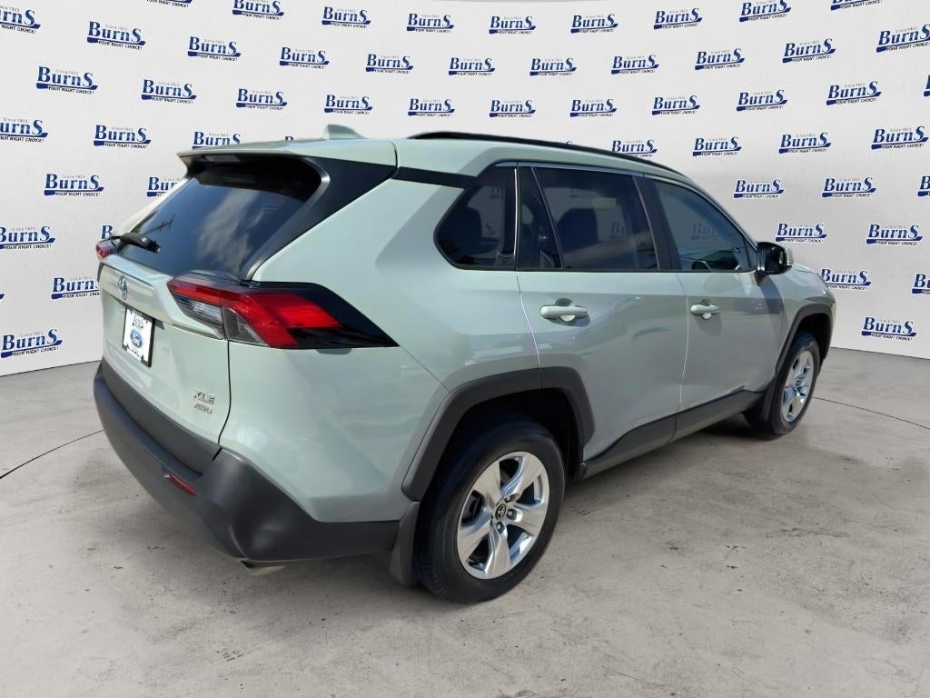 2020 Toyota RAV4 XLE