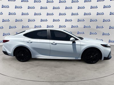 2025 Toyota Camry Hybrid SE