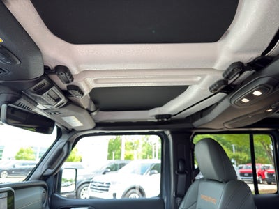 2025 Jeep Gladiator Mojave X