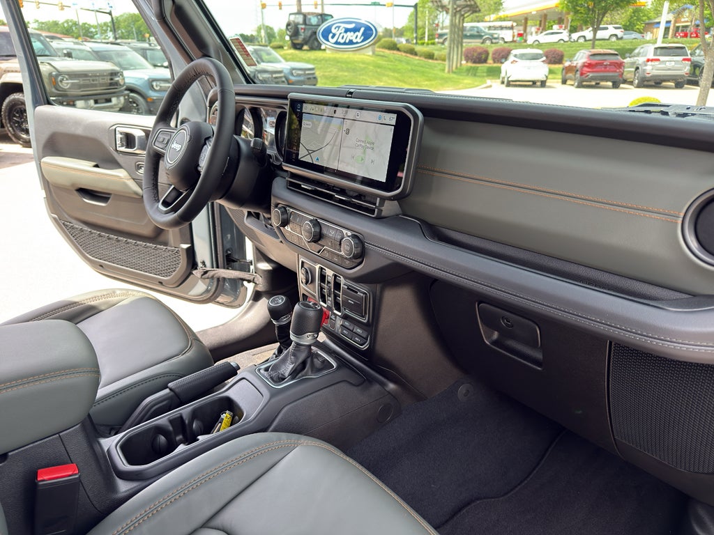 2025 Jeep Gladiator Mojave X