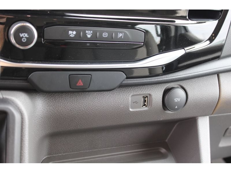 2024 Ford Transit Wagon XLT