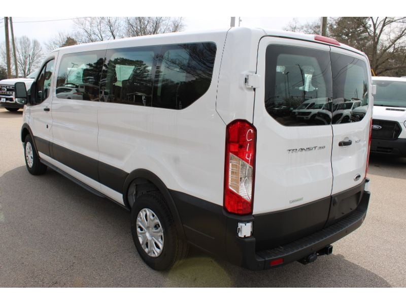 2024 Ford Transit Wagon XLT