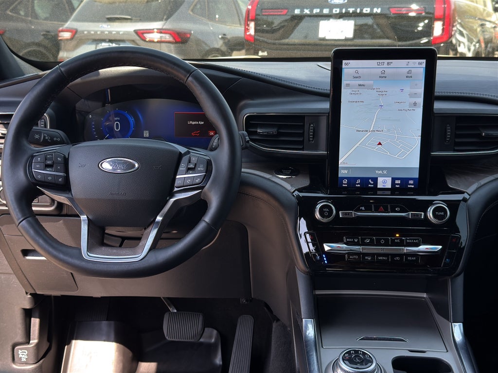 2023 Ford Explorer Platinum