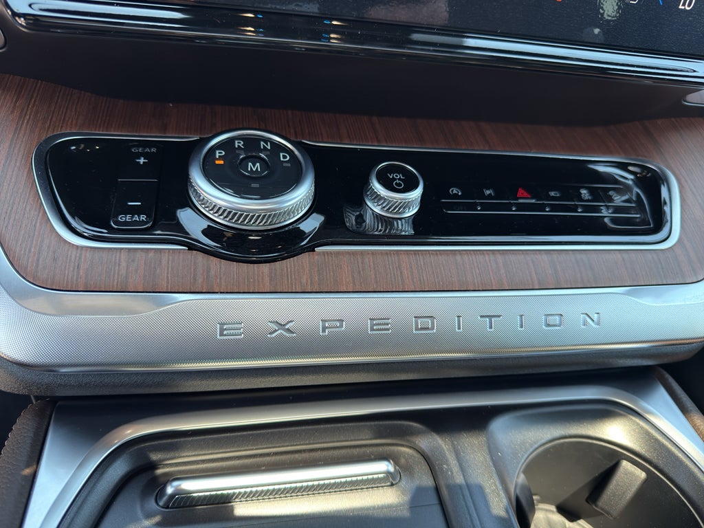 2026 Ford Expedition MAX King Ranch