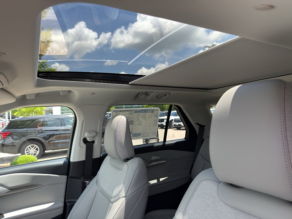 2026 Ford Explorer Active w/100A Pkg