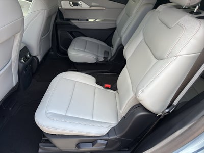 2026 Ford Explorer Active w/100A Pkg