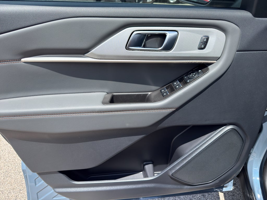 2026 Ford Explorer Active w/100A Pkg