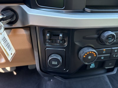 2027 Ford F-250 XL 2WD Crew Cab 6.75' Box