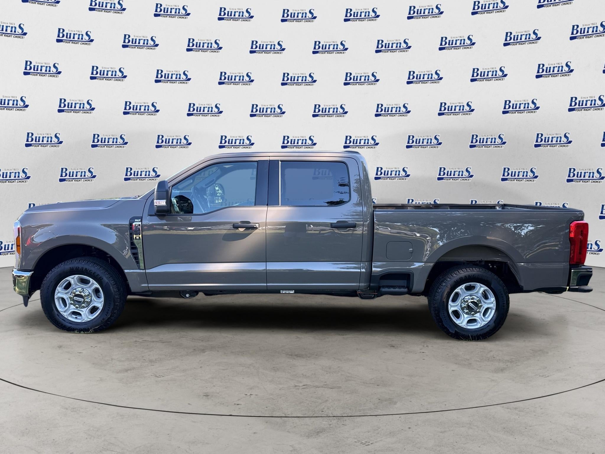 2027 Ford F-250 XL 2WD Crew Cab 6.75' Box