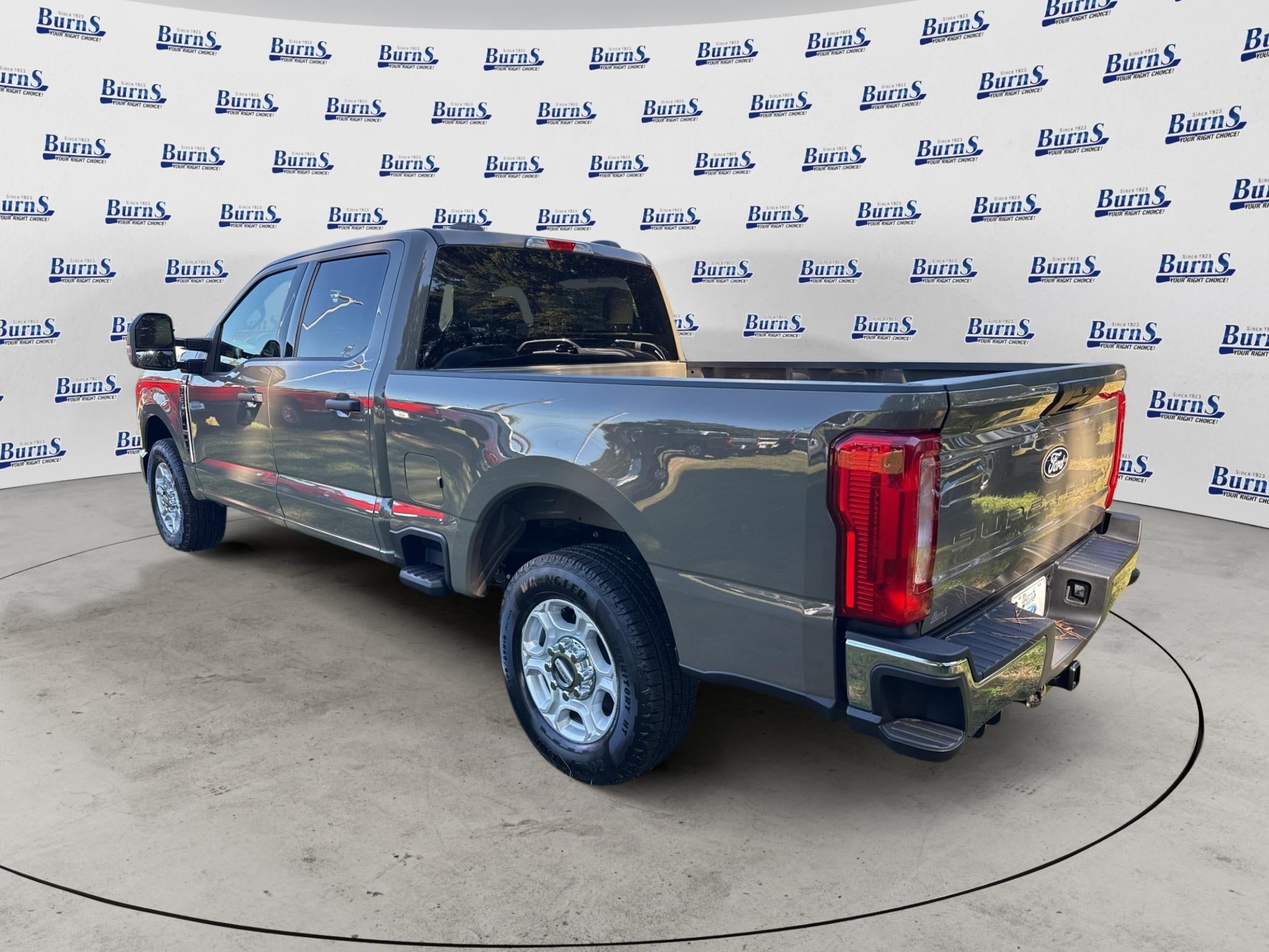 2027 Ford F-250 XL 2WD Crew Cab 6.75' Box