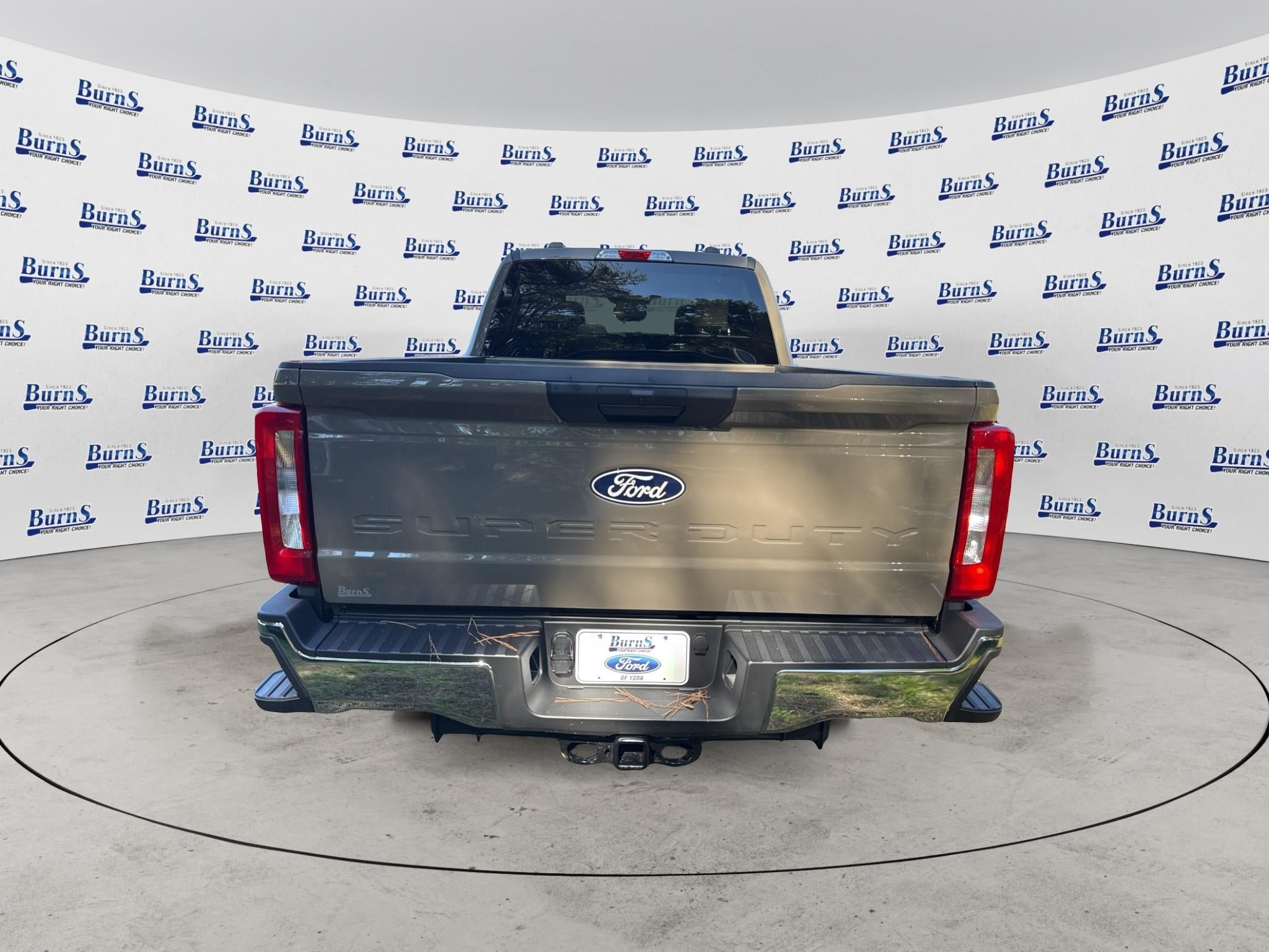 2027 Ford F-250 XL 2WD Crew Cab 6.75' Box