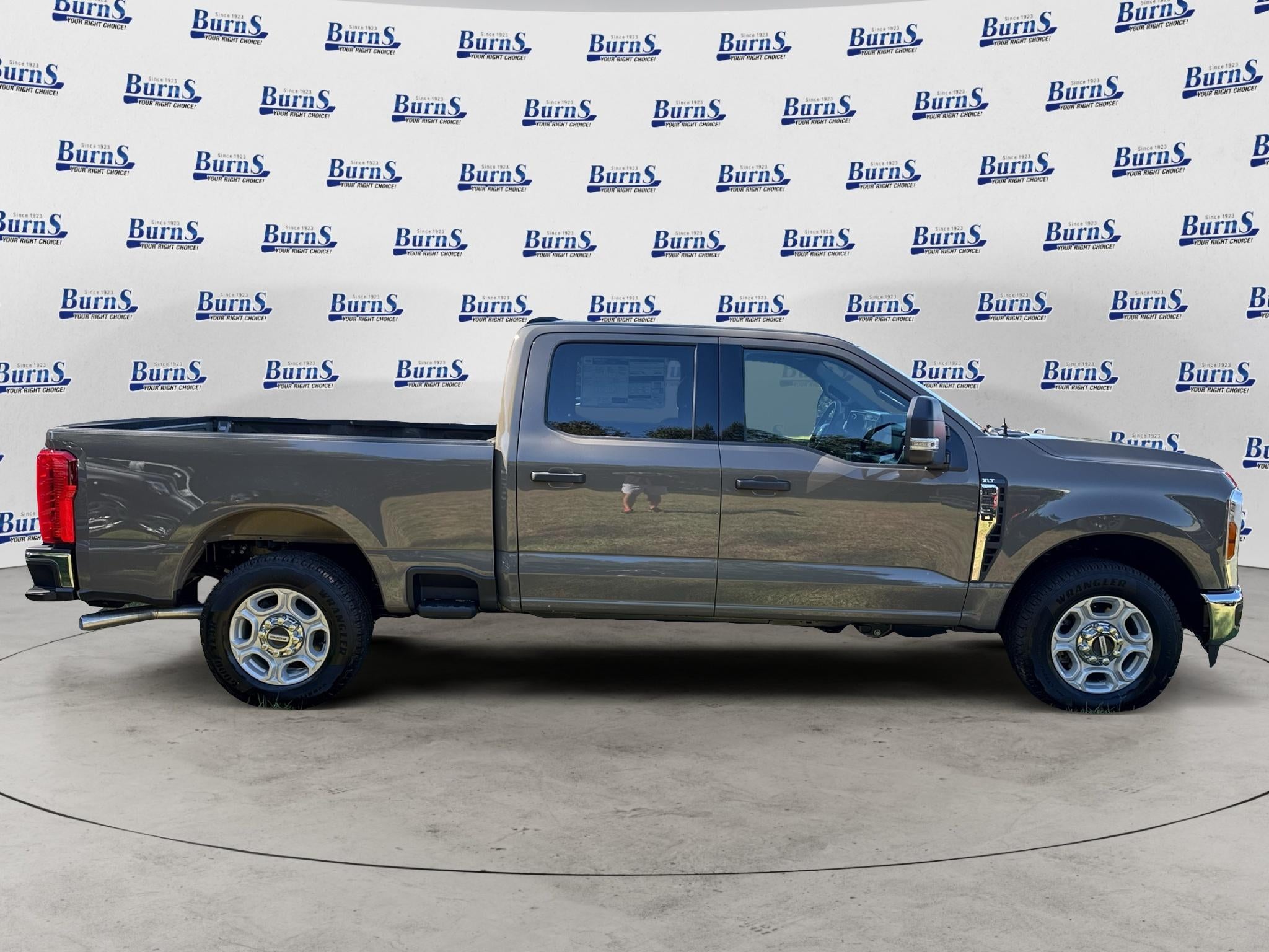 2027 Ford F-250 XL 2WD Crew Cab 6.75' Box