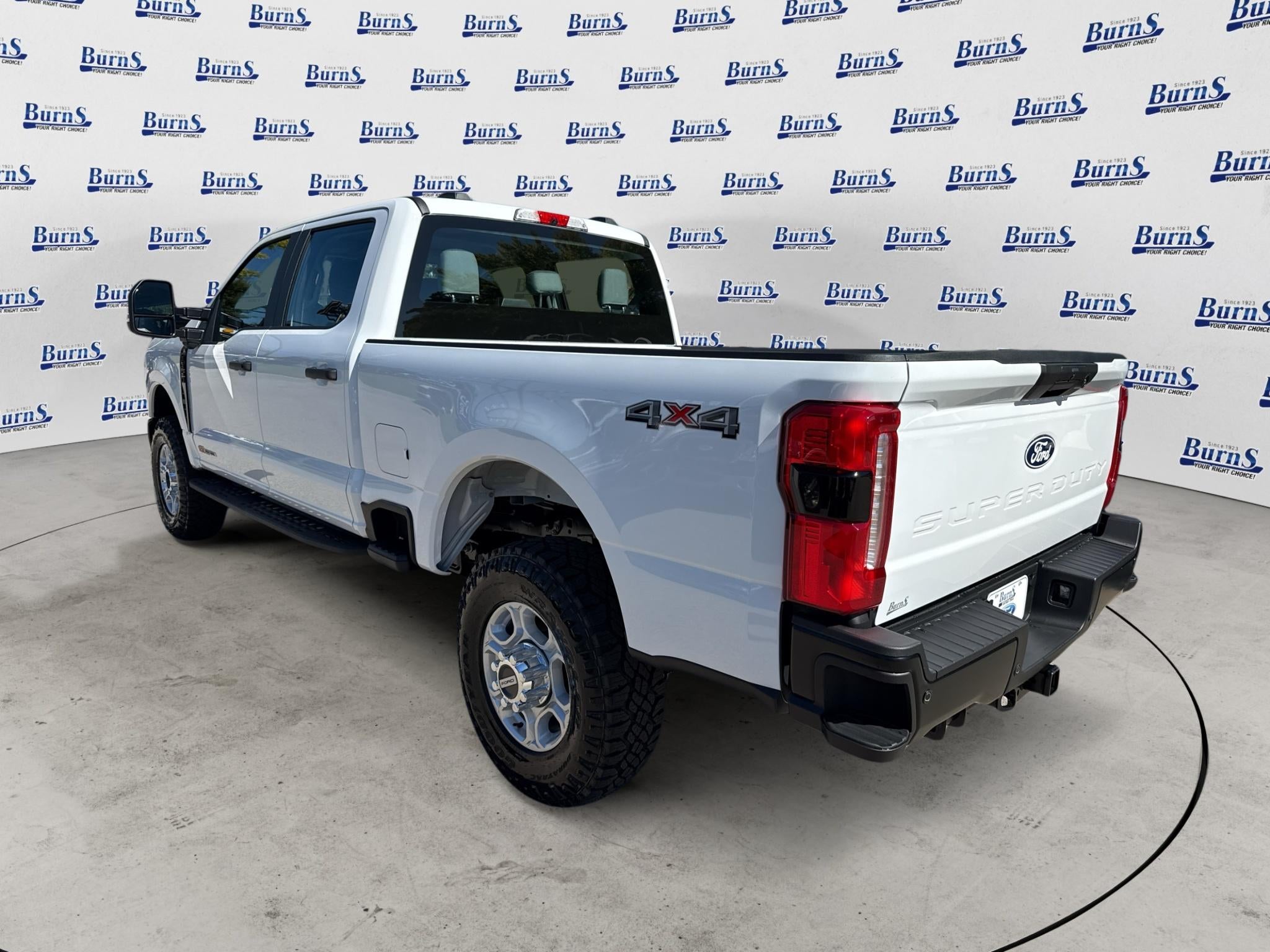 2027 Ford F-350 XL 4WD Crew Cab 6.75' Box