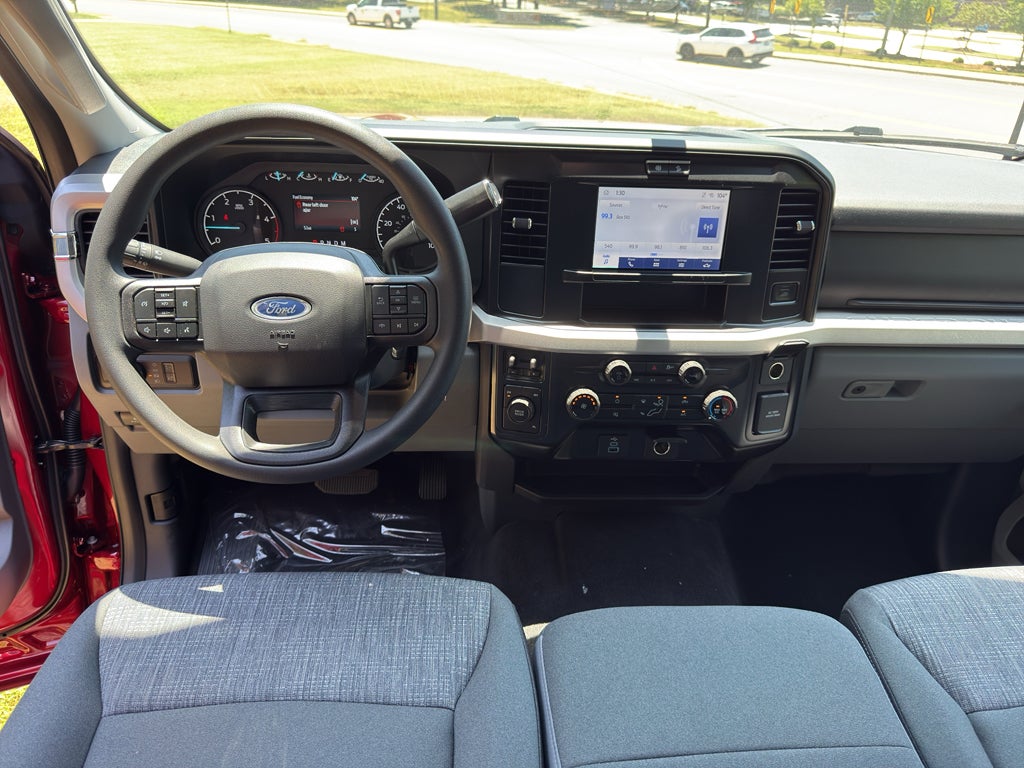 2026 Ford F-350 XLT