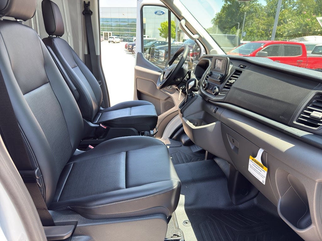 2025 Ford Transit Van Base