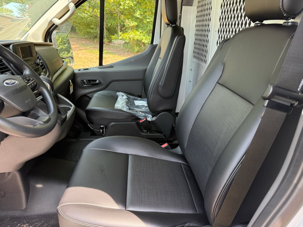 2025 Ford Transit Van Base