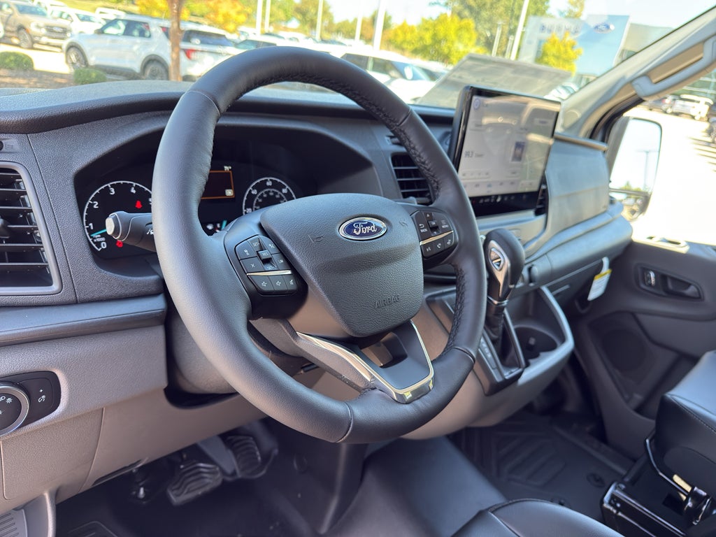 2025 Ford Transit Van Base