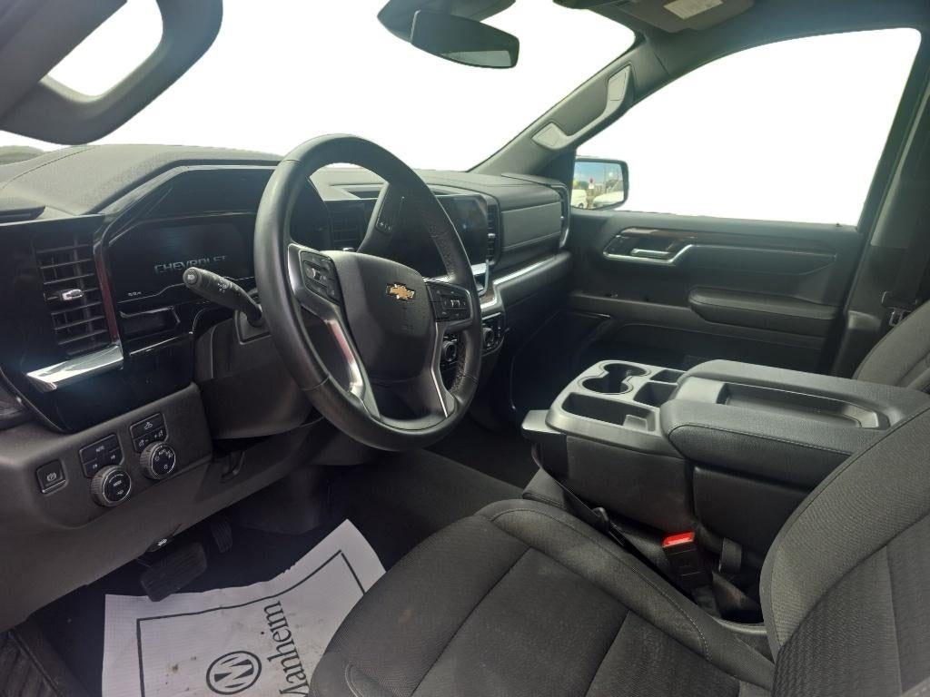 2023 Chevrolet Silverado LT