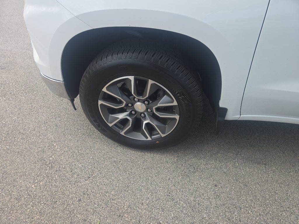 2023 Chevrolet Silverado LT