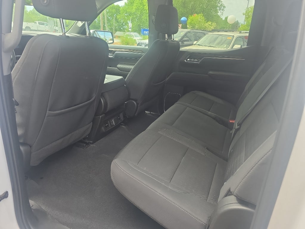 2023 Chevrolet Silverado LT