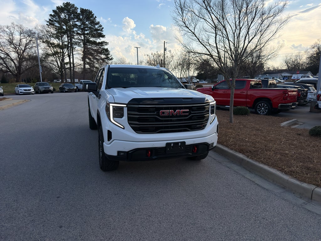 2025 GMC Sierra AT4