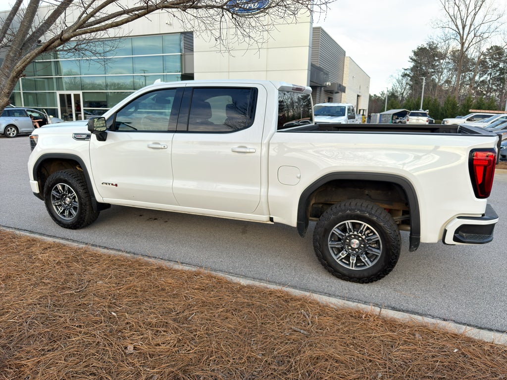 2025 GMC Sierra AT4