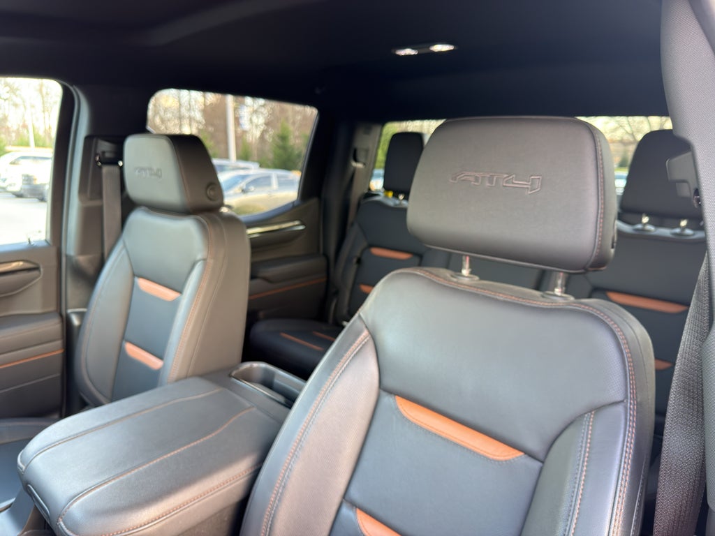 2025 GMC Sierra AT4