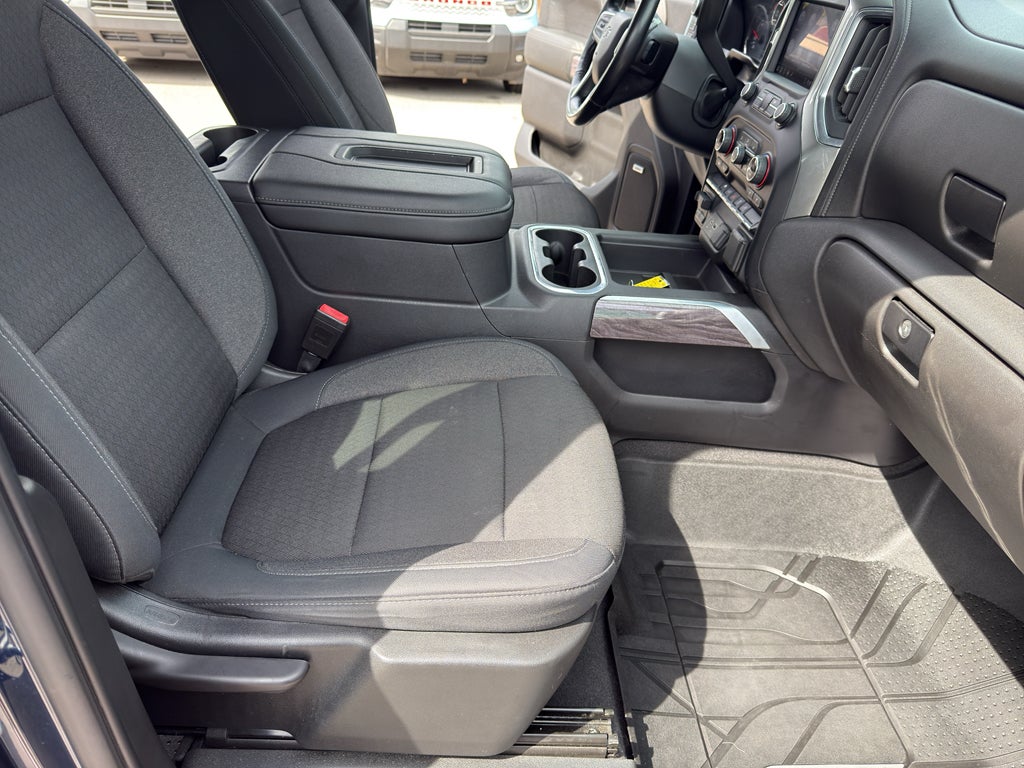 2020 Chevrolet Silverado RST