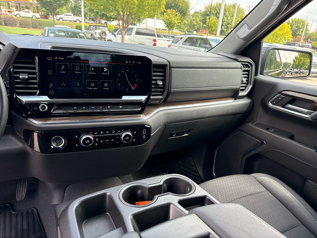 2024 GMC Sierra Elevation
