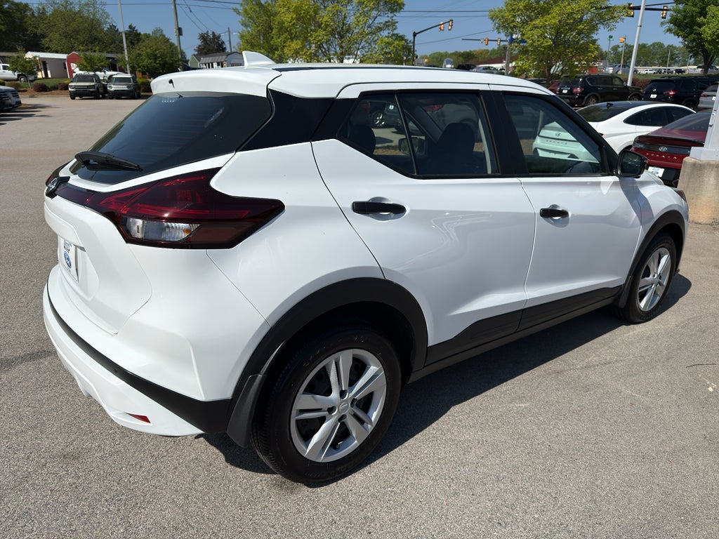2024 Nissan Kicks S