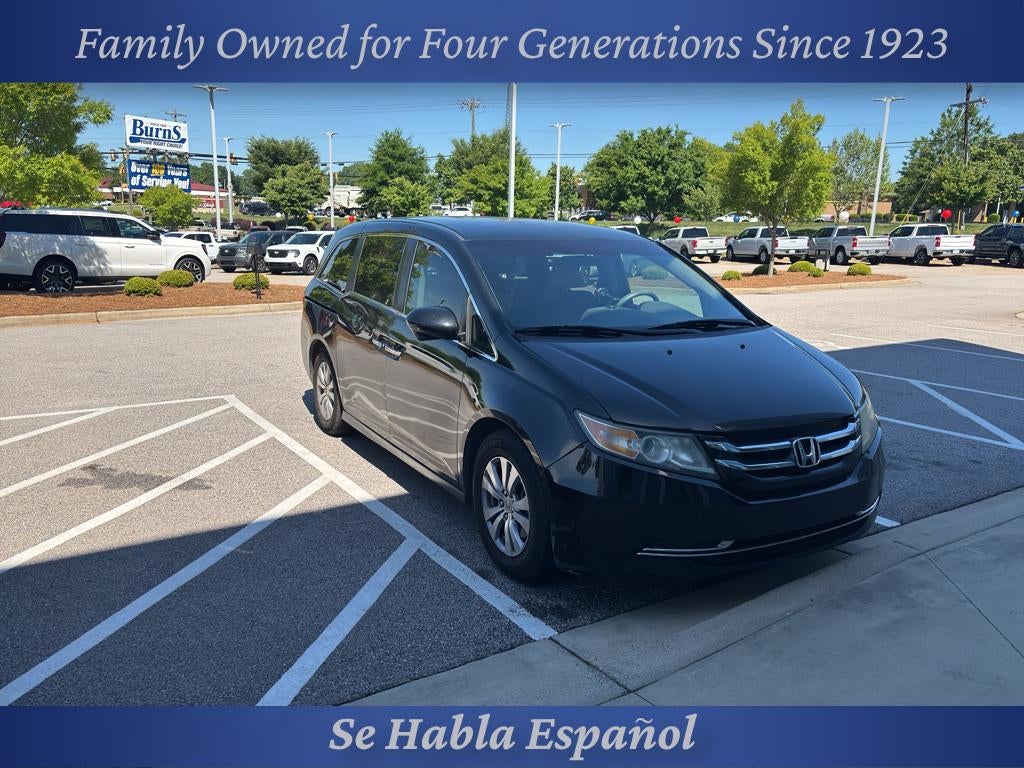 2016 Honda Odyssey SE's photo