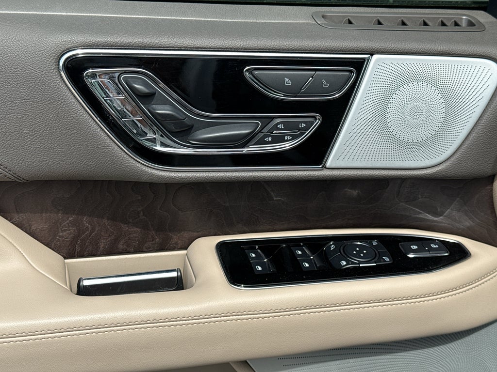 2023 Lincoln Navigator L Reserve