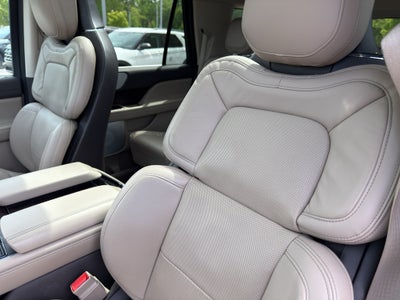 2023 Lincoln Navigator L Reserve
