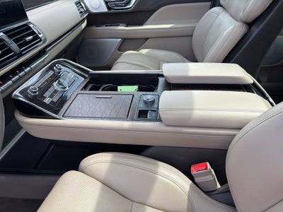 2023 Lincoln Navigator L Reserve