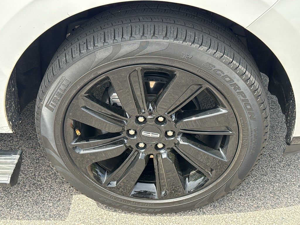 2023 Lincoln Navigator L Reserve