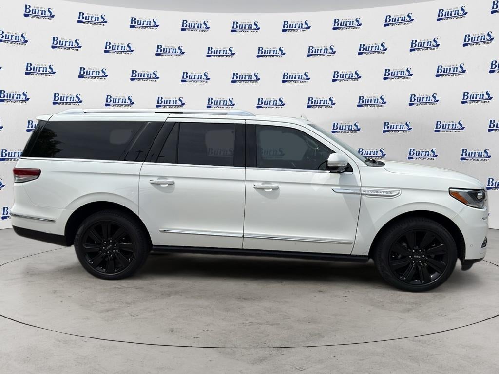 2023 Lincoln Navigator L Reserve
