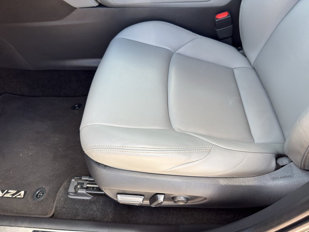 2023 Toyota Venza XLE