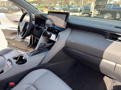 2023 Toyota Venza XLE