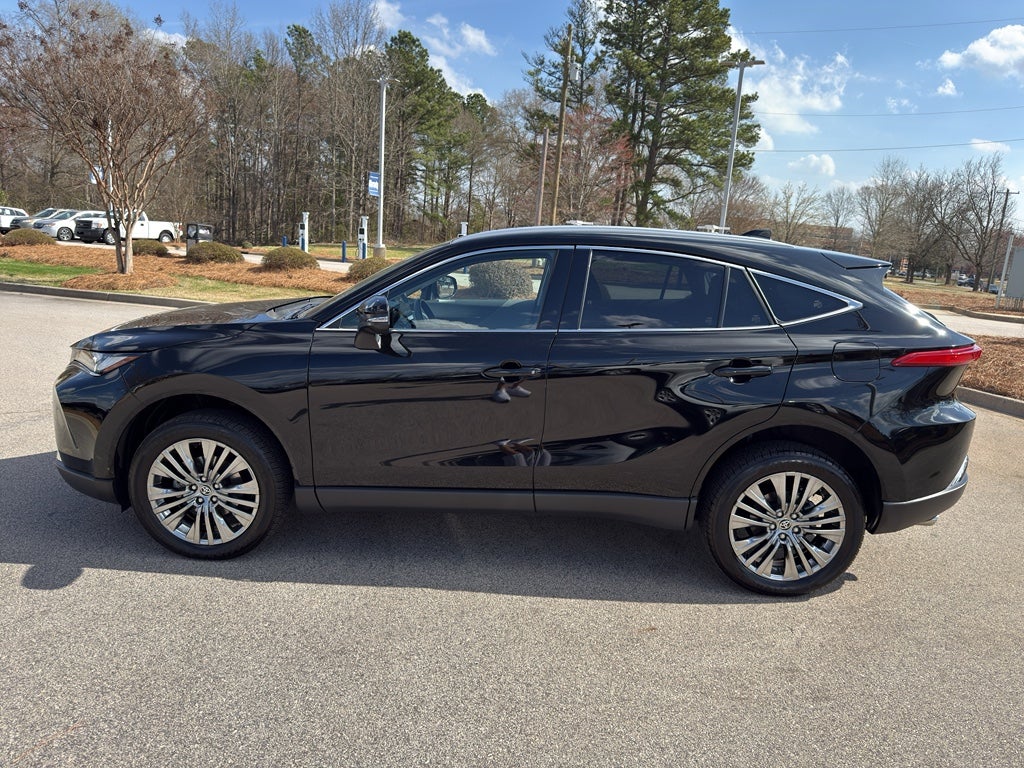 2023 Toyota Venza XLE