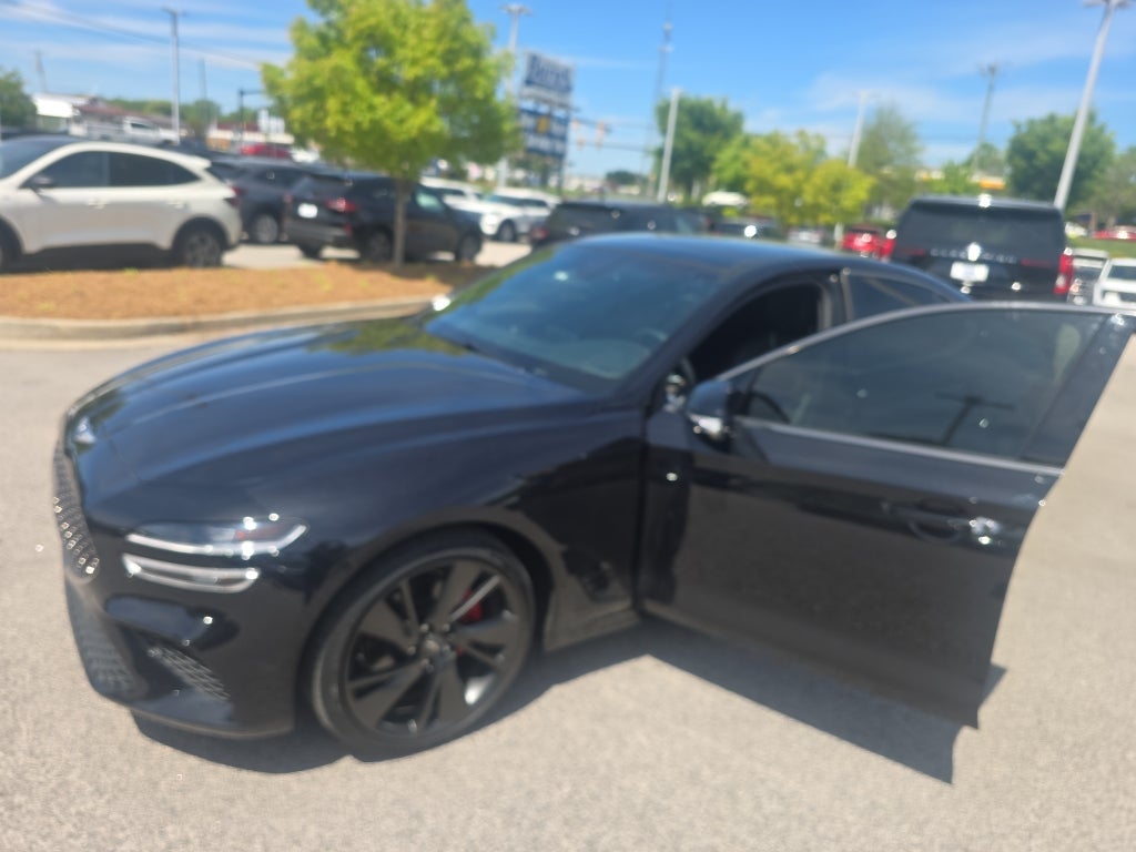2023 Genesis G70 2.0T