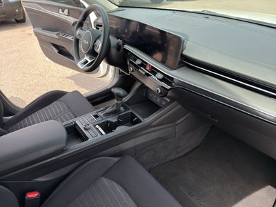 2025 Kia K5 LXS