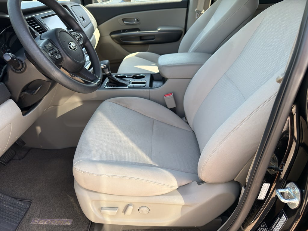 2021 Kia Sedona LX