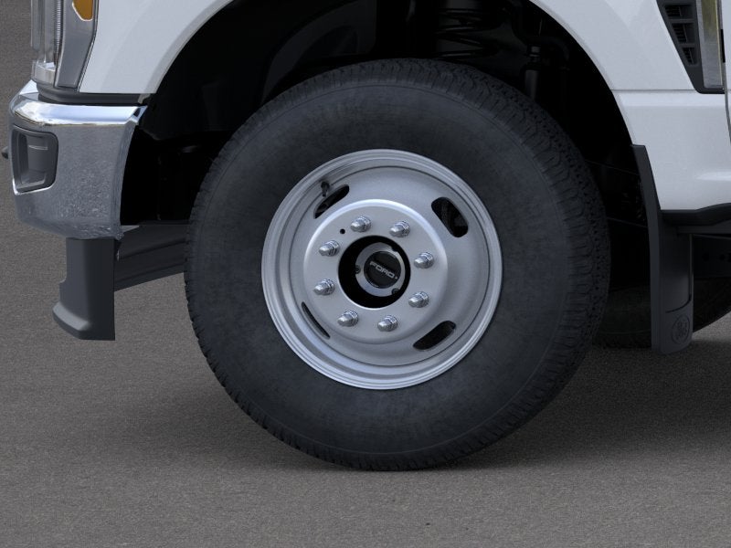 2026 Ford Super Duty F-350® XLT