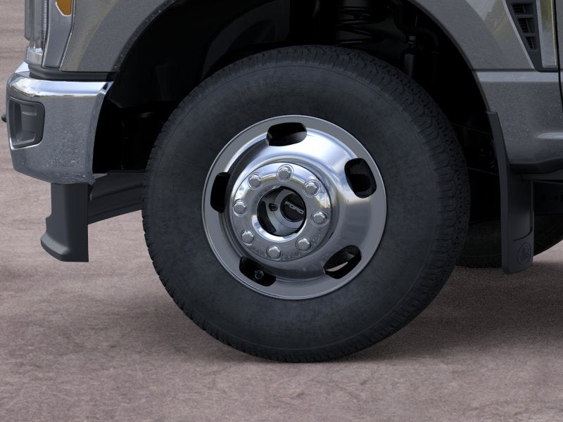 2026 Ford Super Duty F-350® XLT
