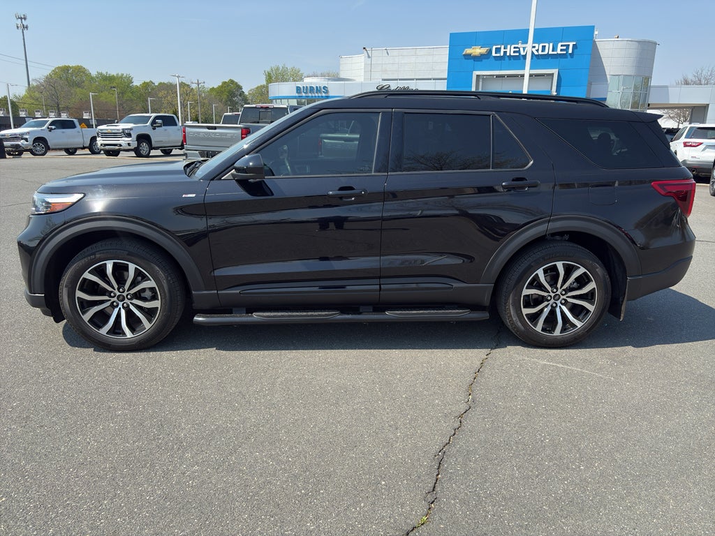 2023 Ford Explorer ST-Line
