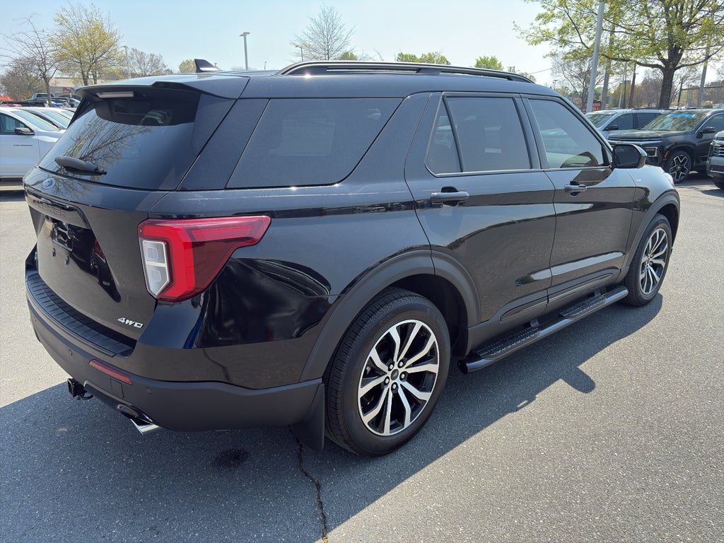 2023 Ford Explorer ST-Line