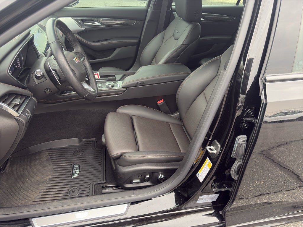 2024 Cadillac CT5 Sport