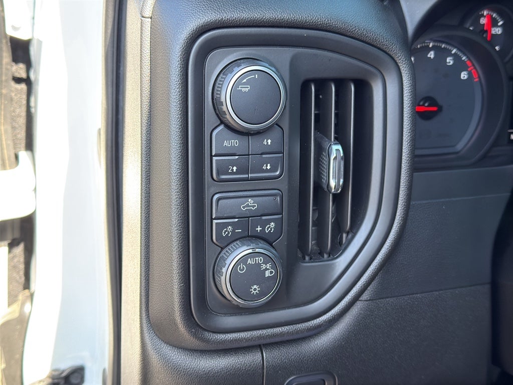 2020 Chevrolet Silverado 1500 Custom Trail Boss